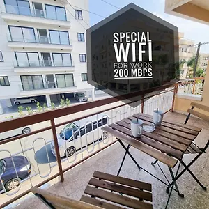 Luxury Kwatera prywatna Larnaca